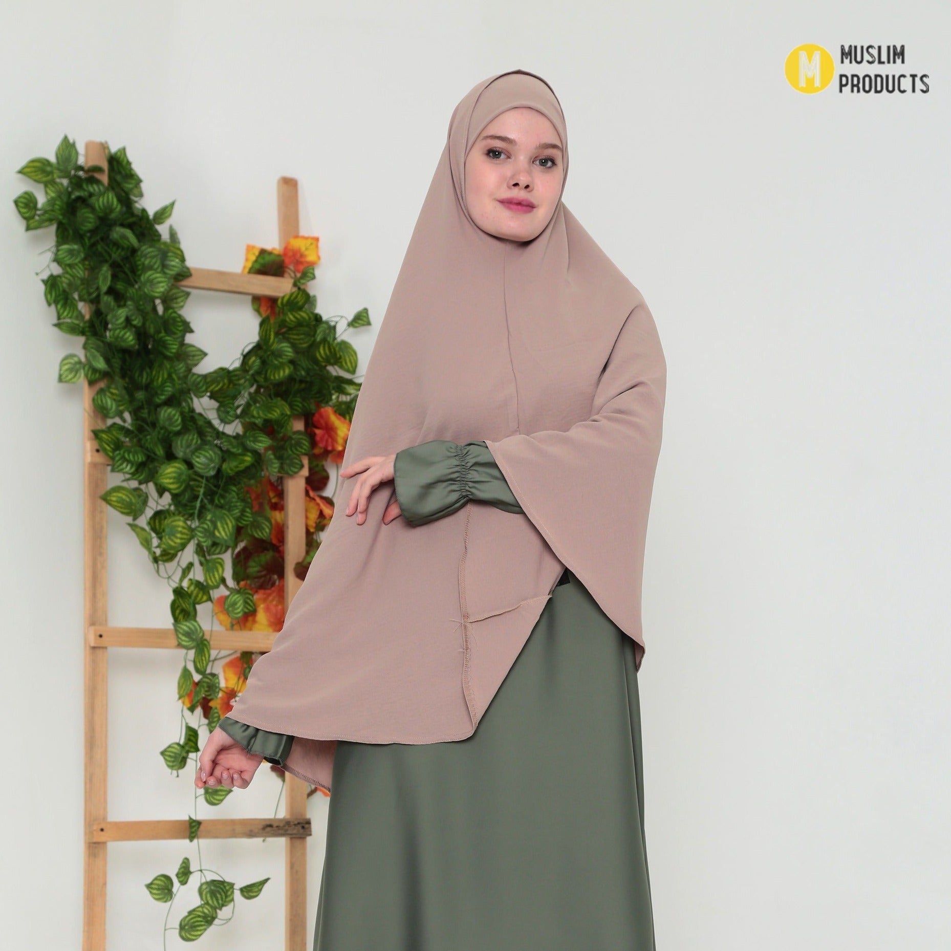 Saudi Heup Khimar Taupe